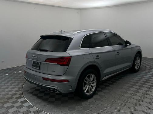 2022 Audi Q5 45 S line Premium