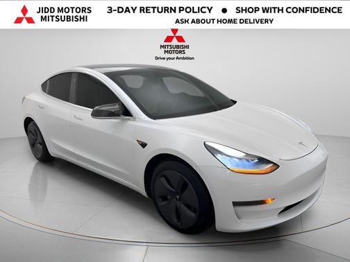 Pearl White Multi-Coat 2020 Tesla Model 3 Standard Range