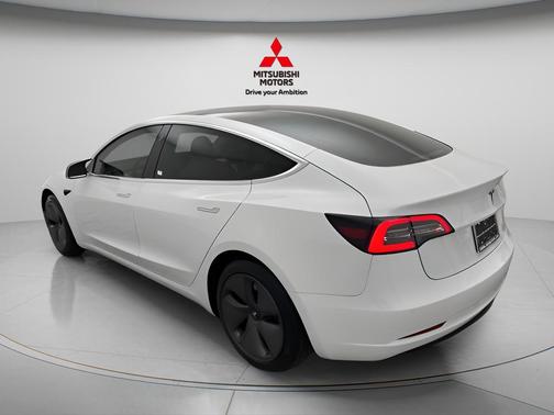 Pearl White Multi-Coat 2020 Tesla Model 3 Standard Range