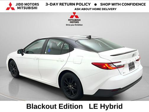 Ice Cap 2025 Toyota Camry LE