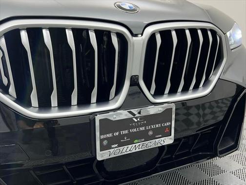 2025 BMW X6 xDrive40i