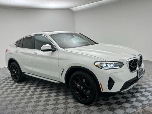2024 BMW X4 xDrive30i