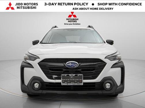 Crystal White Pearl 2023 Subaru Outback Onyx Edition