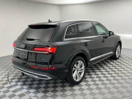 2021 Audi Q7 45 Premium