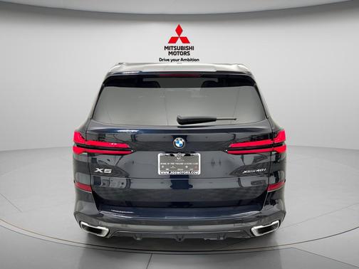 Black 2026 BMW X5 xDrive40i