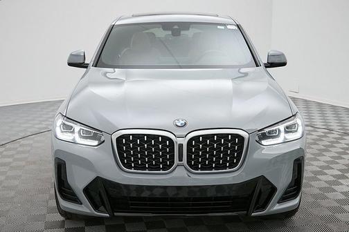2023 BMW X4 xDrive30i