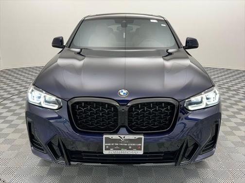 2023 BMW X4 xDrive30i