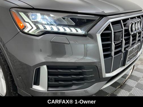 2023 Audi Q7 45 Premium Plus