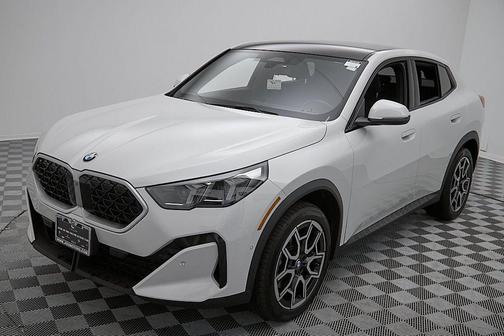 2025 BMW X2 xDrive28i