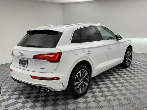 2022 Audi Q5 45 S line Premium