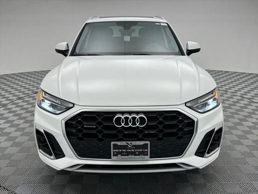 2022 Audi Q5 45 S line Premium