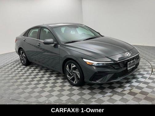 2025 Hyundai ELANTRA SEL