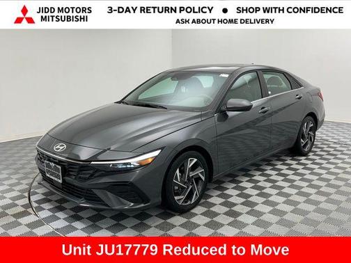 2025 Hyundai ELANTRA SEL