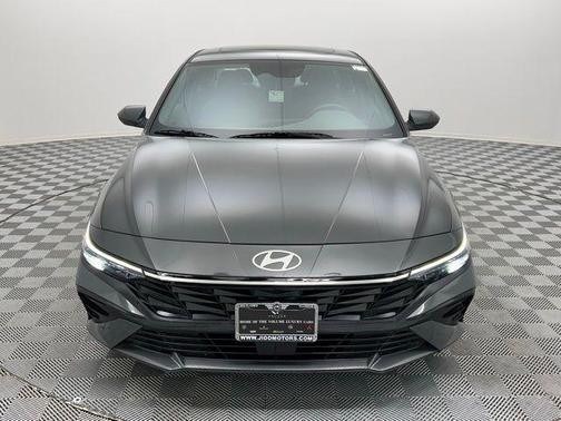 2025 Hyundai ELANTRA SEL