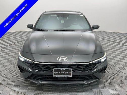 2025 Hyundai ELANTRA SEL