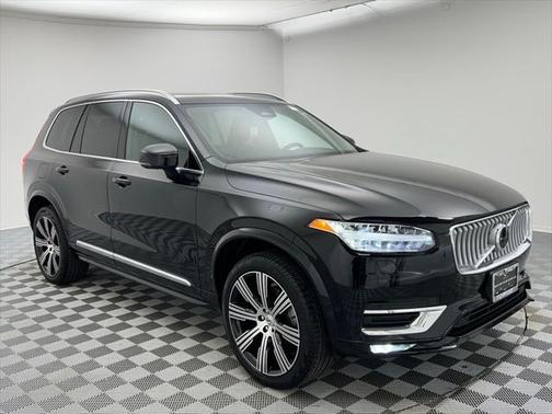 2024 Volvo XC90 B5 Plus Bright Theme