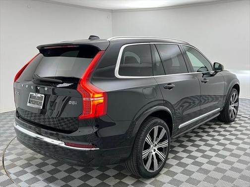 2024 Volvo XC90 B5 Plus Bright Theme