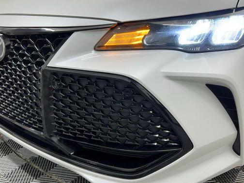 2021 Toyota Avalon XSE Nightshade