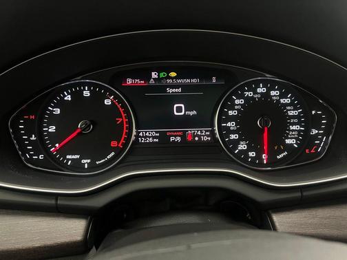 2022 Audi Q5 45 S line Premium