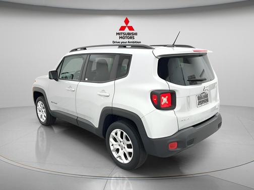 Glacier Metallic 2015 Jeep Renegade Latitude