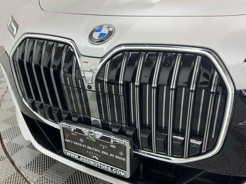 2025 BMW 740 i xDrive