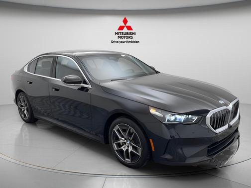 Black Sapphire Metallic 2026 BMW 530 xDrive