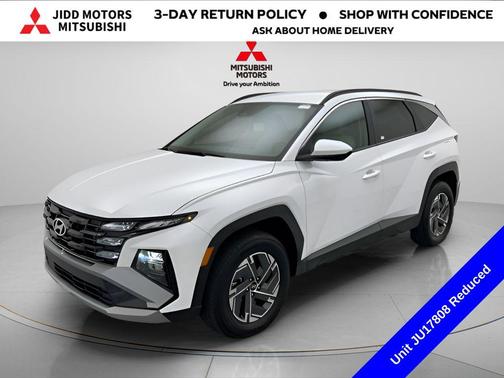 Creamy White Pearl 2025 Hyundai TUCSON Hybrid Blue