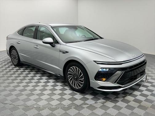 2024 Hyundai SONATA Hybrid SE