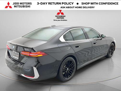 Black Sapphire Metallic 2025 BMW 530 xDrive