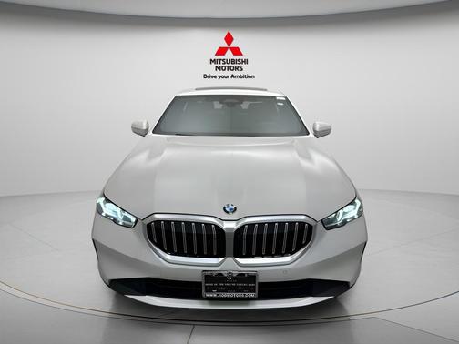 White 2025 BMW 530 i xDrive