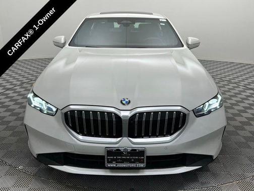 2025 BMW 530 i xDrive