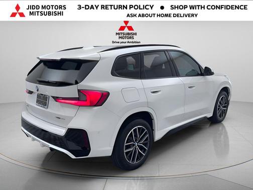 Alpine White 2026 BMW X1 xDrive28i