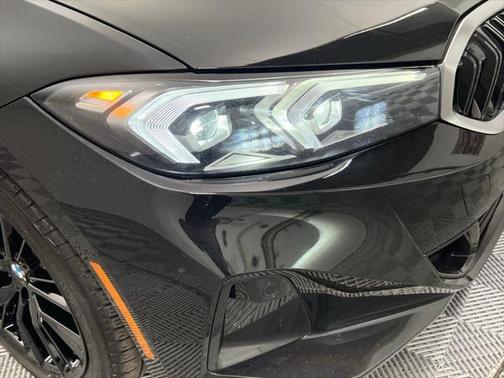 2024 BMW 330 i xDrive