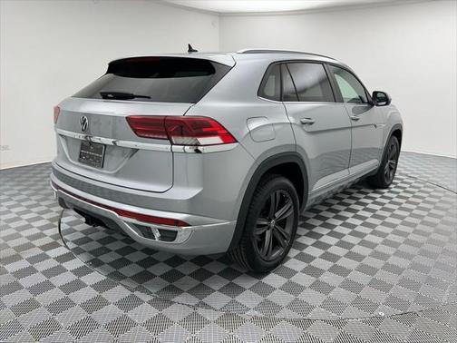 2021 Volkswagen Atlas Cross Sport 3.6L V6 SE w/Technology R-Line
