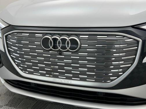 2023 Audi Q4 e-tron Premium Plus 50 quattro