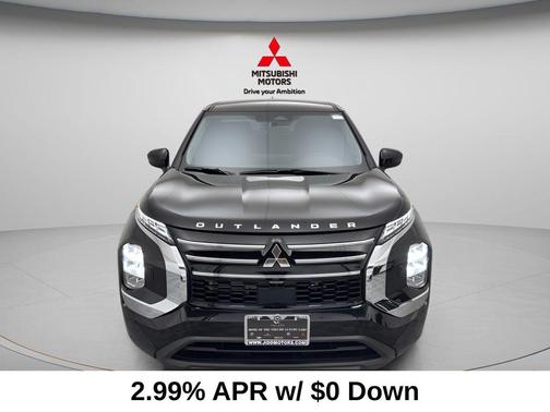 Labrador Black Pearl 2026 Mitsubishi Outlander ES S-AWC
