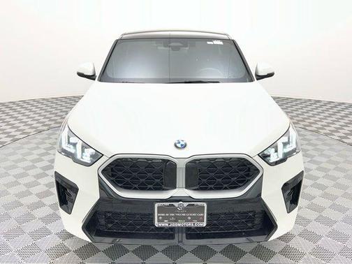 2025 BMW X2 xDrive28i