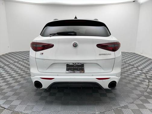 2022 Alfa Romeo Stelvio Ti