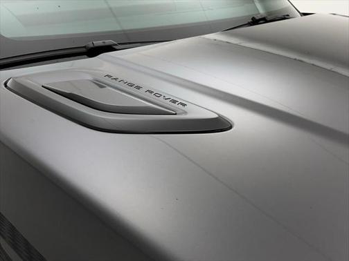 2022 Land Rover Range Rover Sport HSE Silver Edition