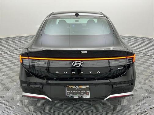 2024 Hyundai SONATA Hybrid SE