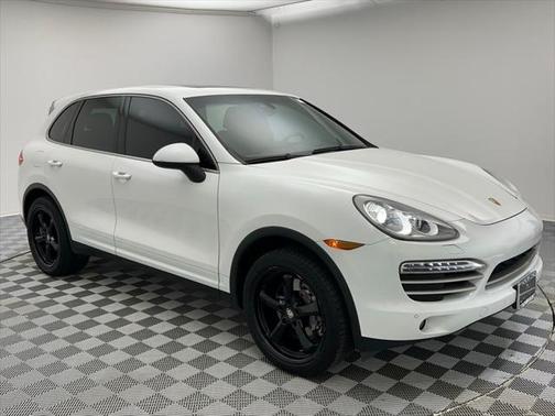 2014 Porsche Cayenne Platinum Edition