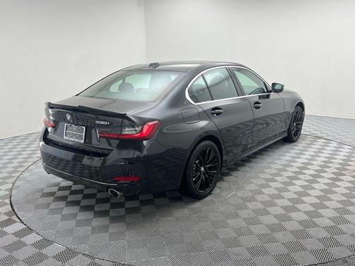 2024 BMW 330 i xDrive