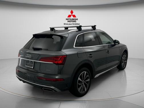 Daytona Gray Pearl 2022 Audi Q5 45 S line Premium