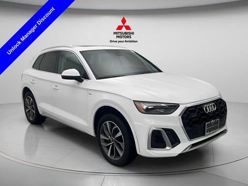 Ibis White 2023 Audi Q5 45 S line Premium Plus