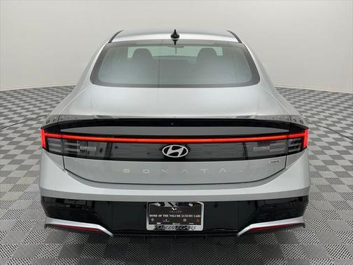 2024 Hyundai SONATA Hybrid SE