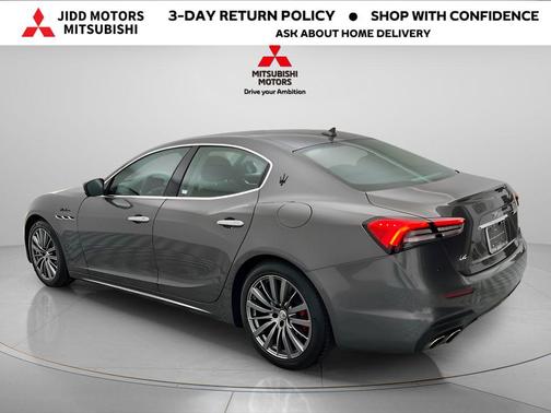 Grigio Maratea Metallic 2022 Maserati Ghibli Modena Q4