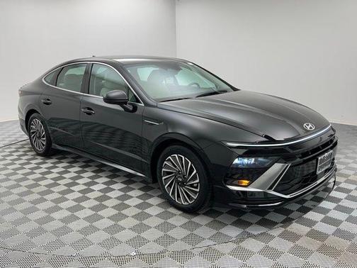 2024 Hyundai SONATA Hybrid SE