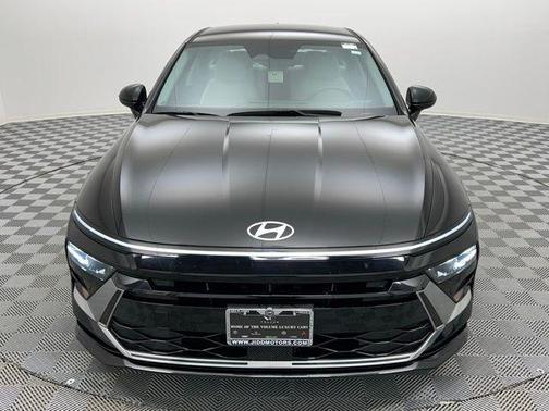 2024 Hyundai SONATA Hybrid SE