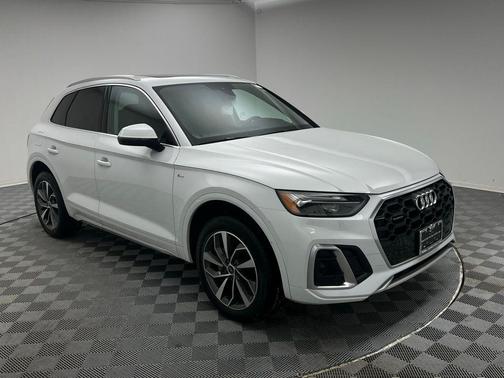 2024 Audi Q5 45 S line Premium Plus