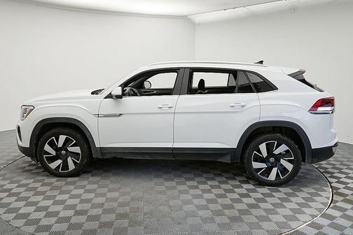 2024 Volkswagen Atlas Cross Sport 2.0T SE w/Technology 4MOTION